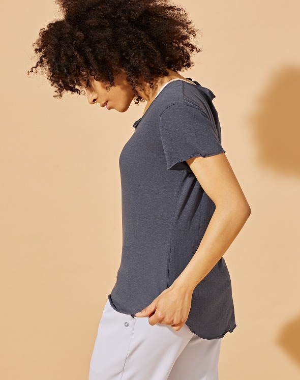 Relaxed V-Neck Tee (VM2LF302CH)